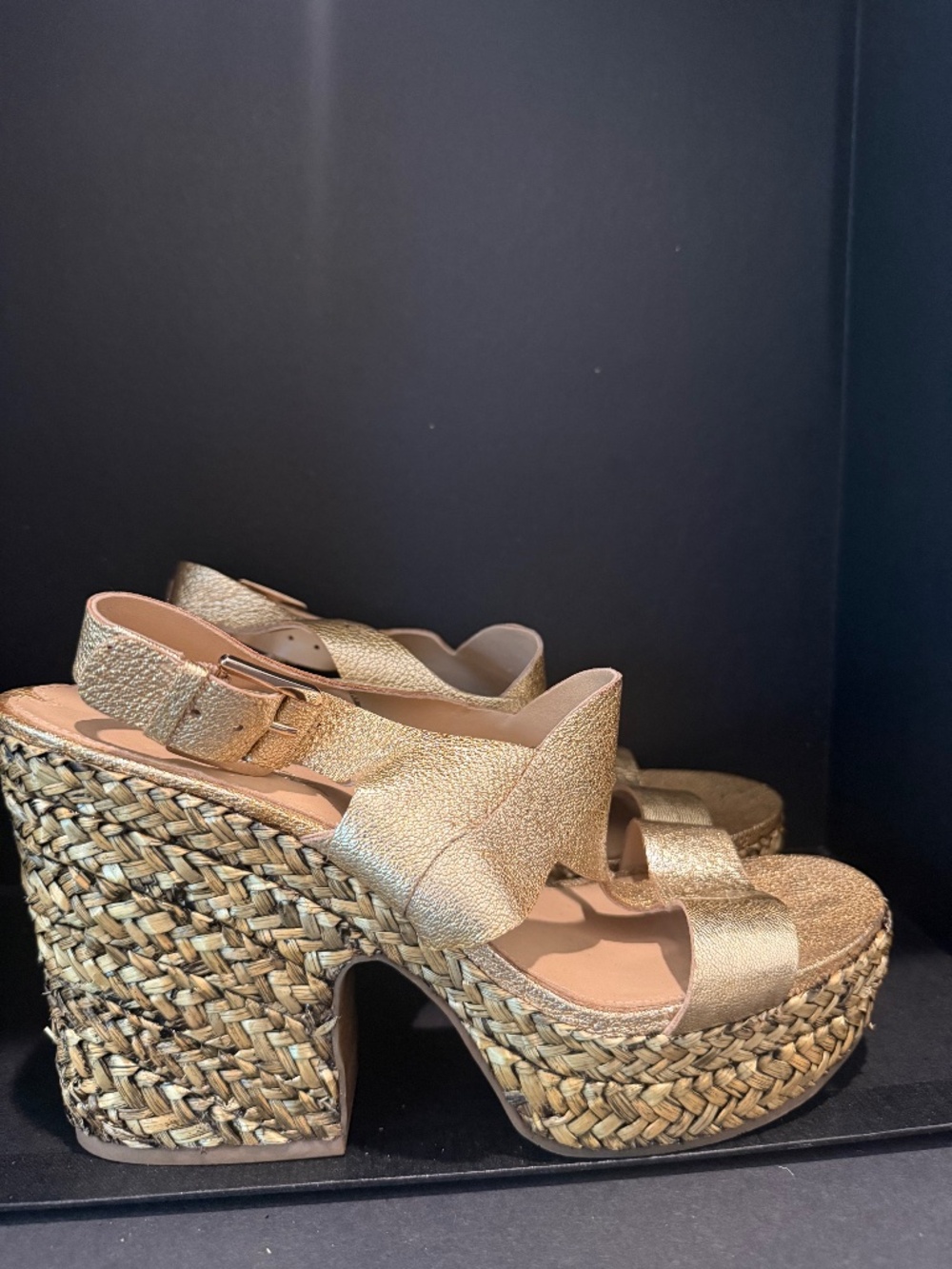 VIGA SPIGA - LUXURY FOOTWEAR LIKE NEW SIZE 9M